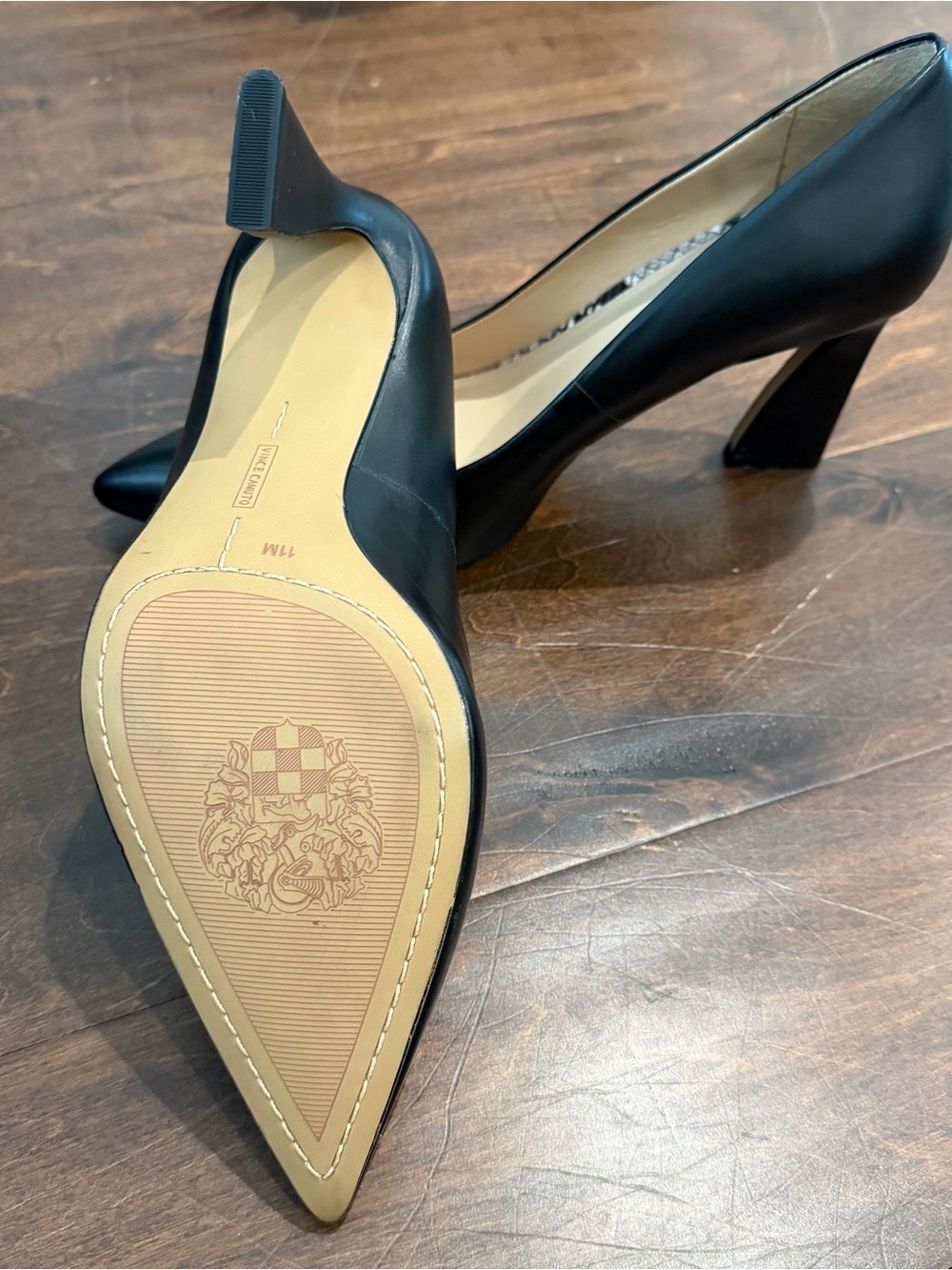 Vince Camuto Thanley Pointed Toe Pump Black Sz11 - Picture 4 of 13